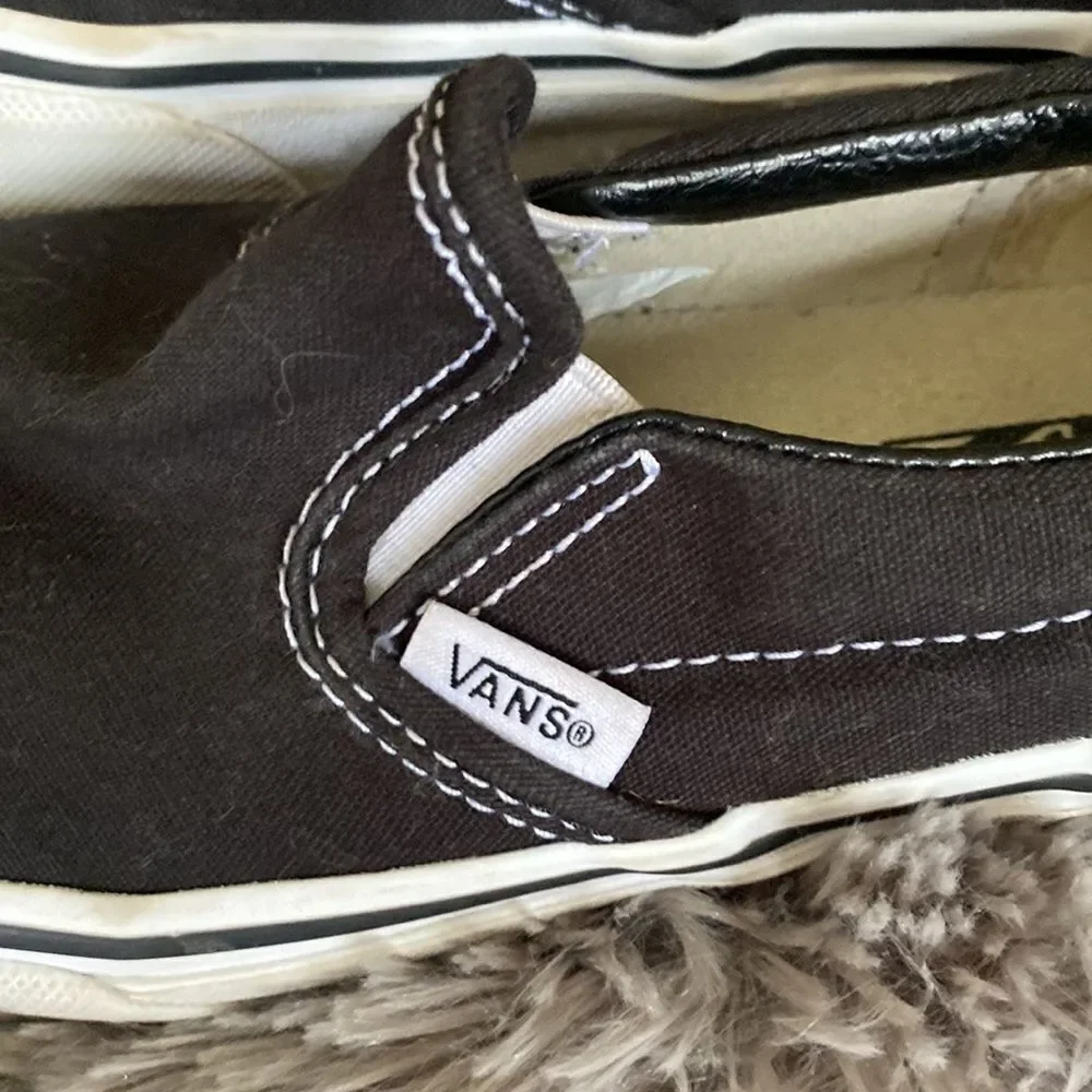 Vans Asher Black white slip ons kids shoes